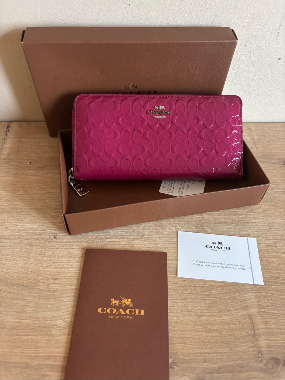 Coach Patent Signature Zip Wallet in Fuchsia Pink